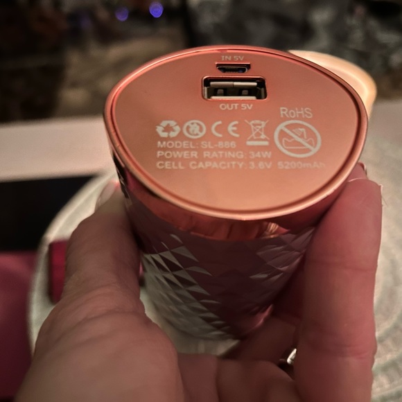 Cordless Travel Curler - Picture 4 of 5